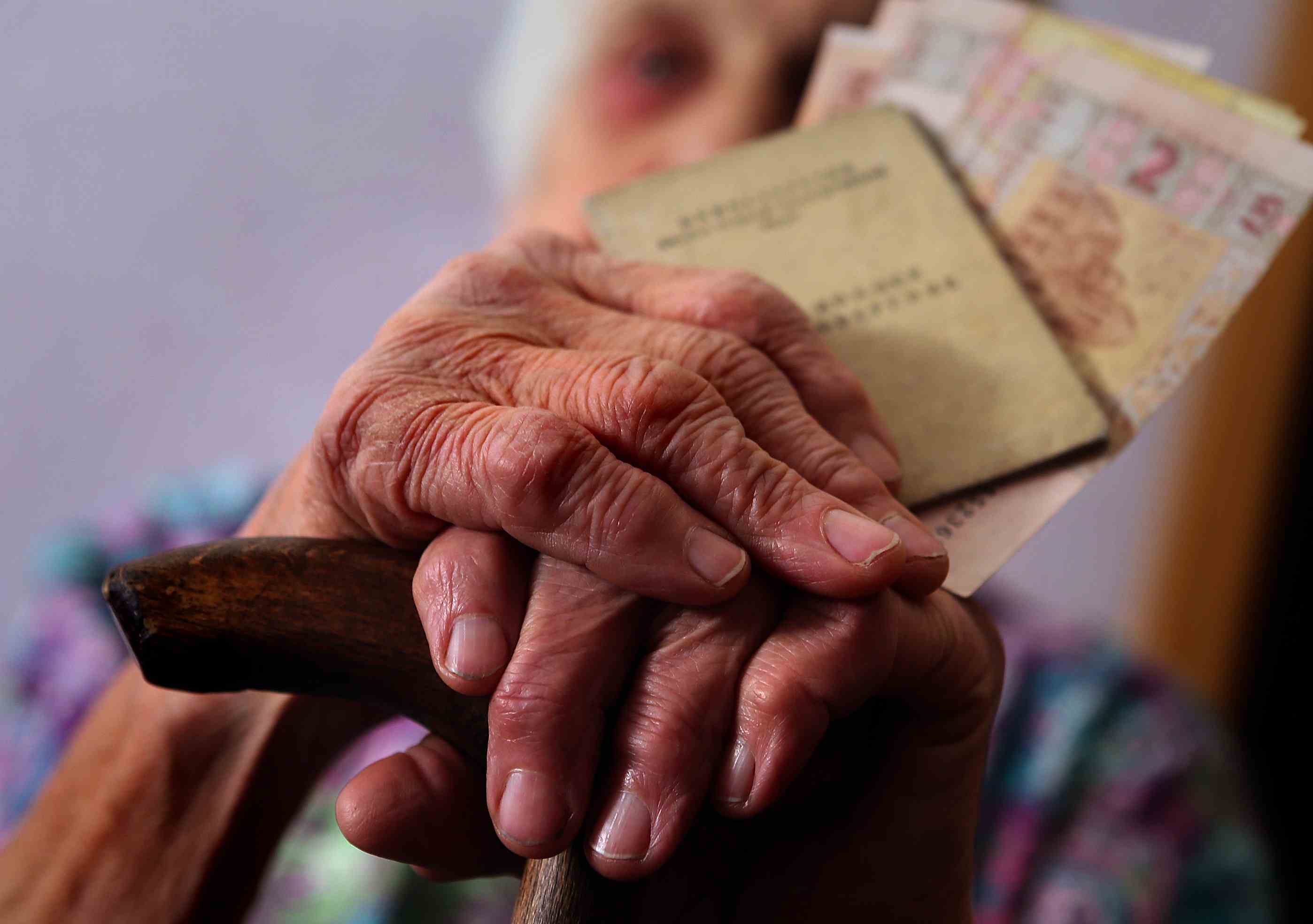 Вік живи – вік накопичуй: яку пенсійну реформу готують українцям?